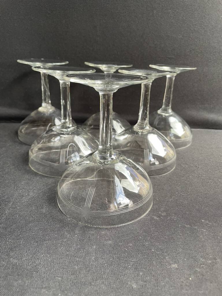 6 engraved crystal champagne glasses – Art Deco