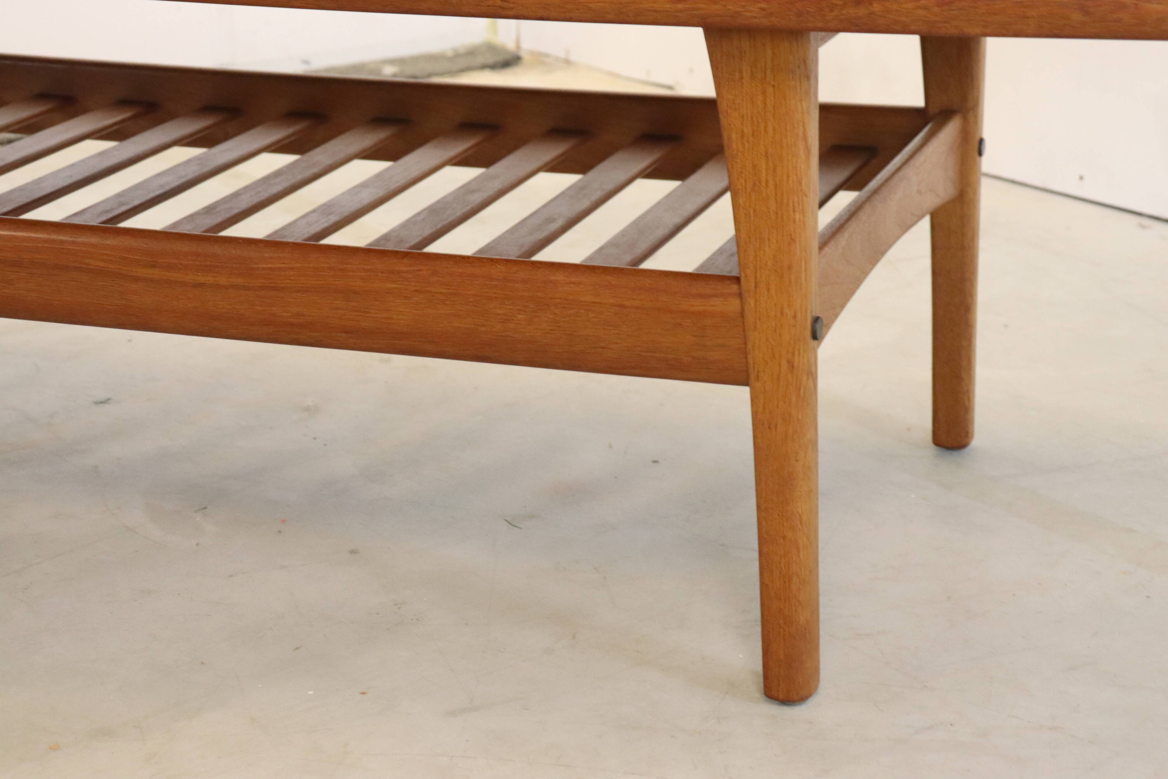Mid Century teak Salontafel 'Bassen'