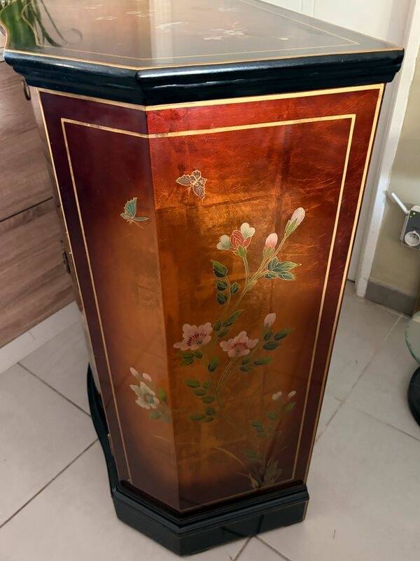 Asian lacquered furniture from the 70s/80s.