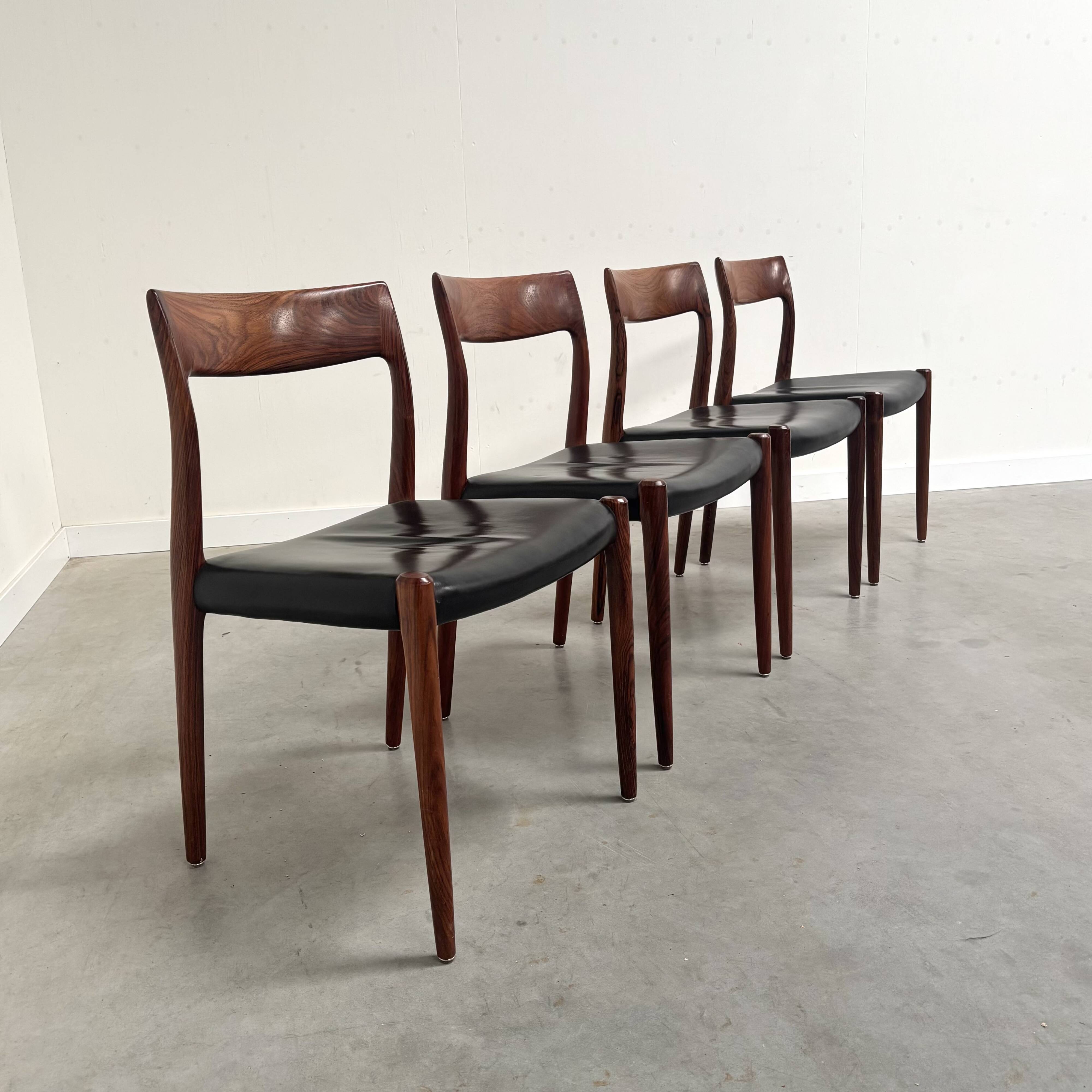 Set of 4 Møller 77 dining chairs, Denmark 1960s