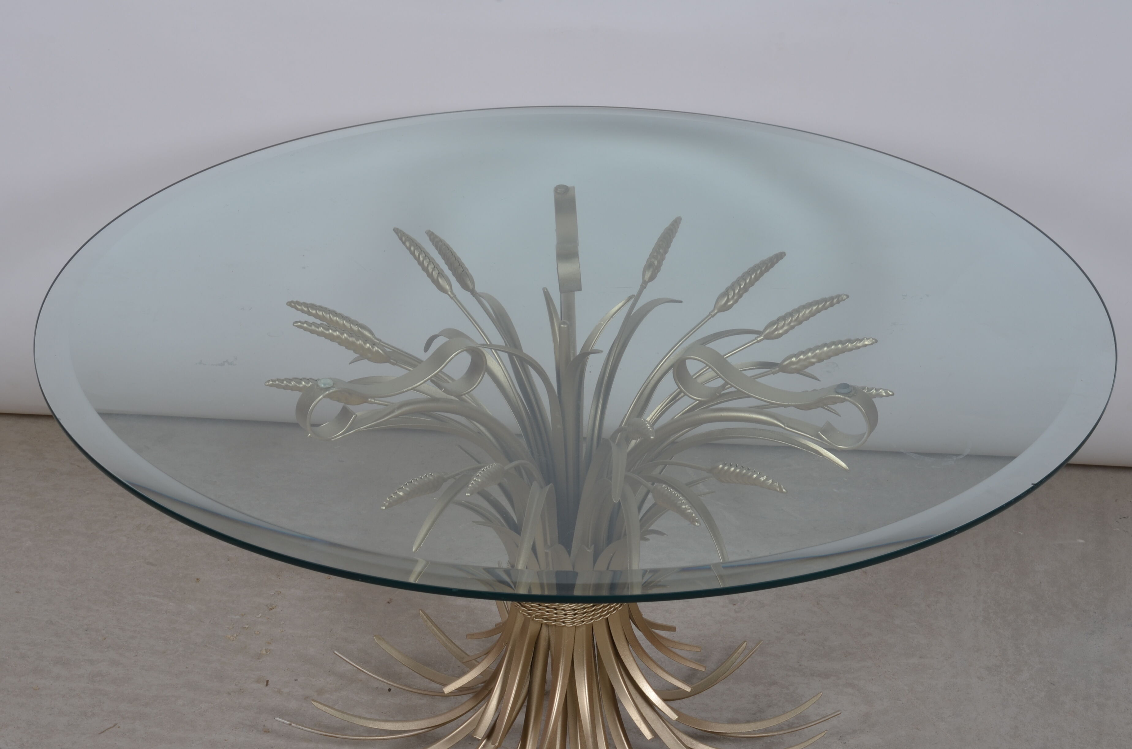 Coffee table sheaf of wheat