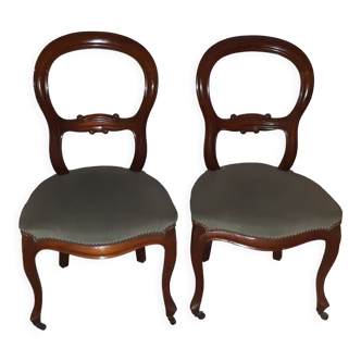 Bedroom chairs with green velvet seat