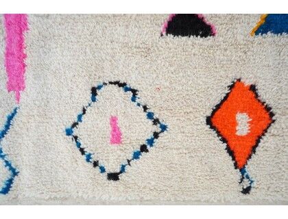 Colorful Berber carpet 207 x 128cm