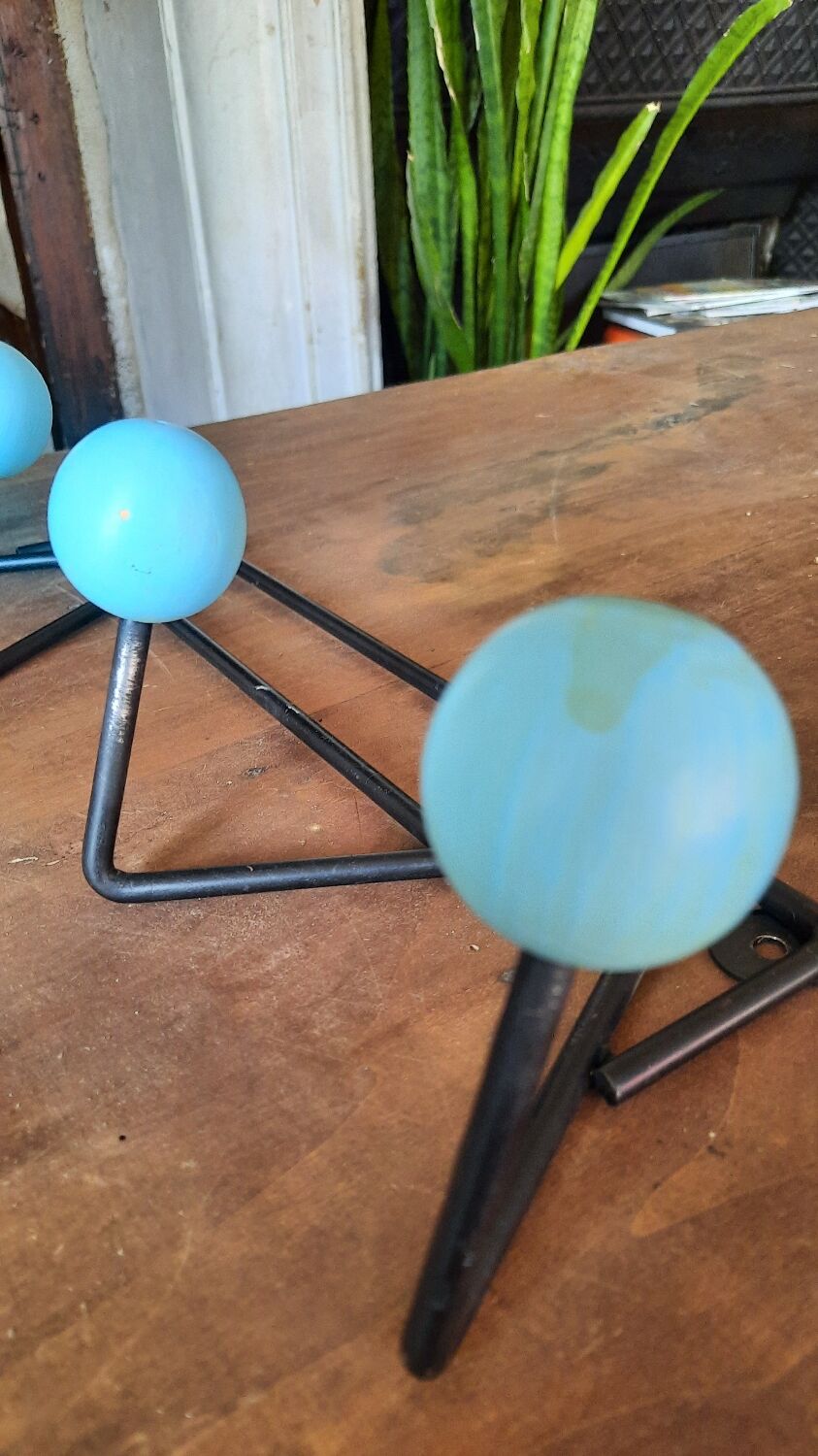 Wall-mounted coat rack 4 balls