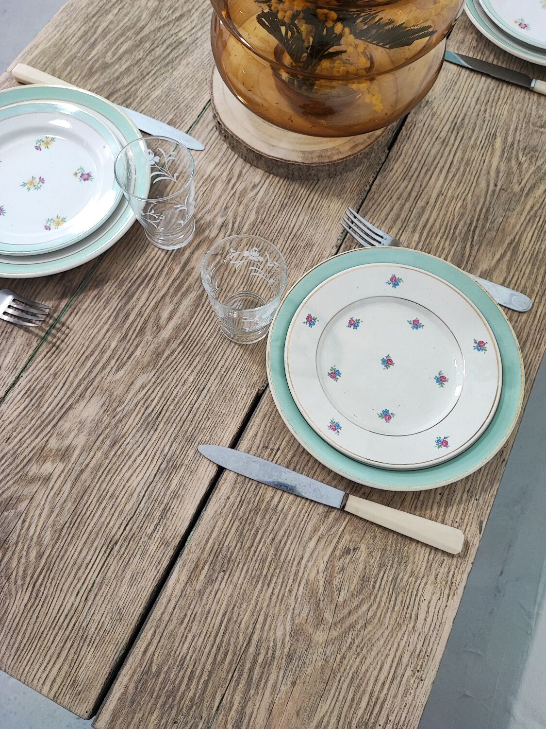 Table de ferme pieds patinés verts