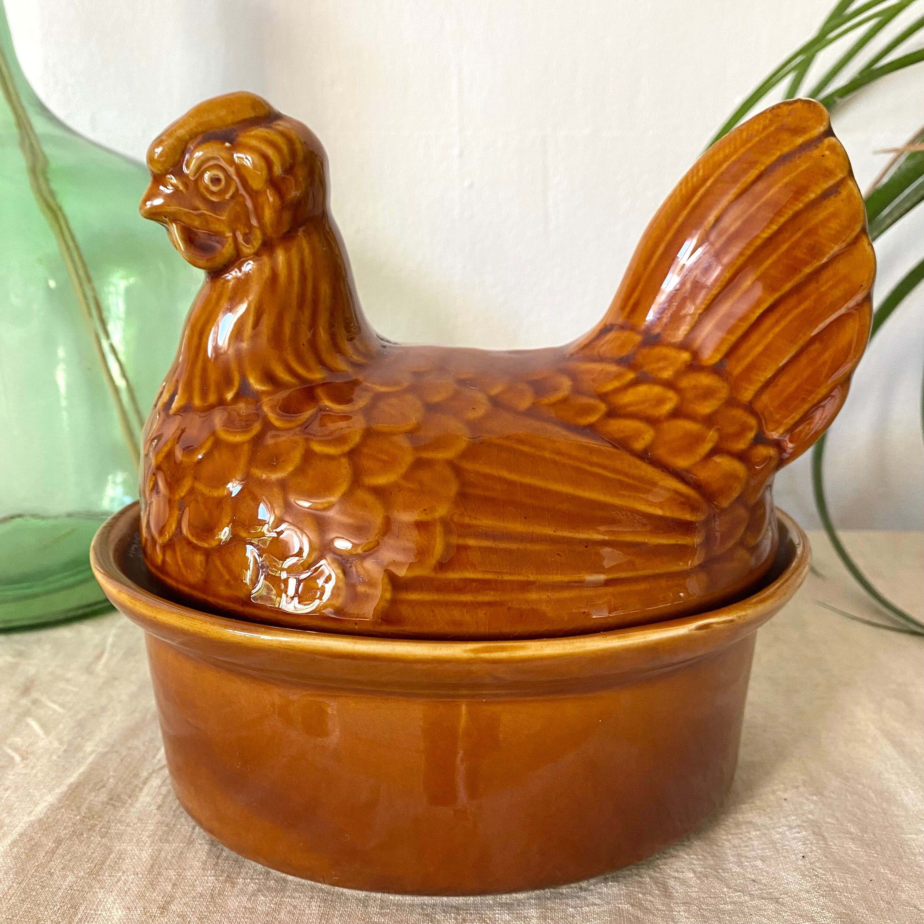 Ceramic terrine hen Geo