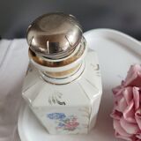 Perfume bottle