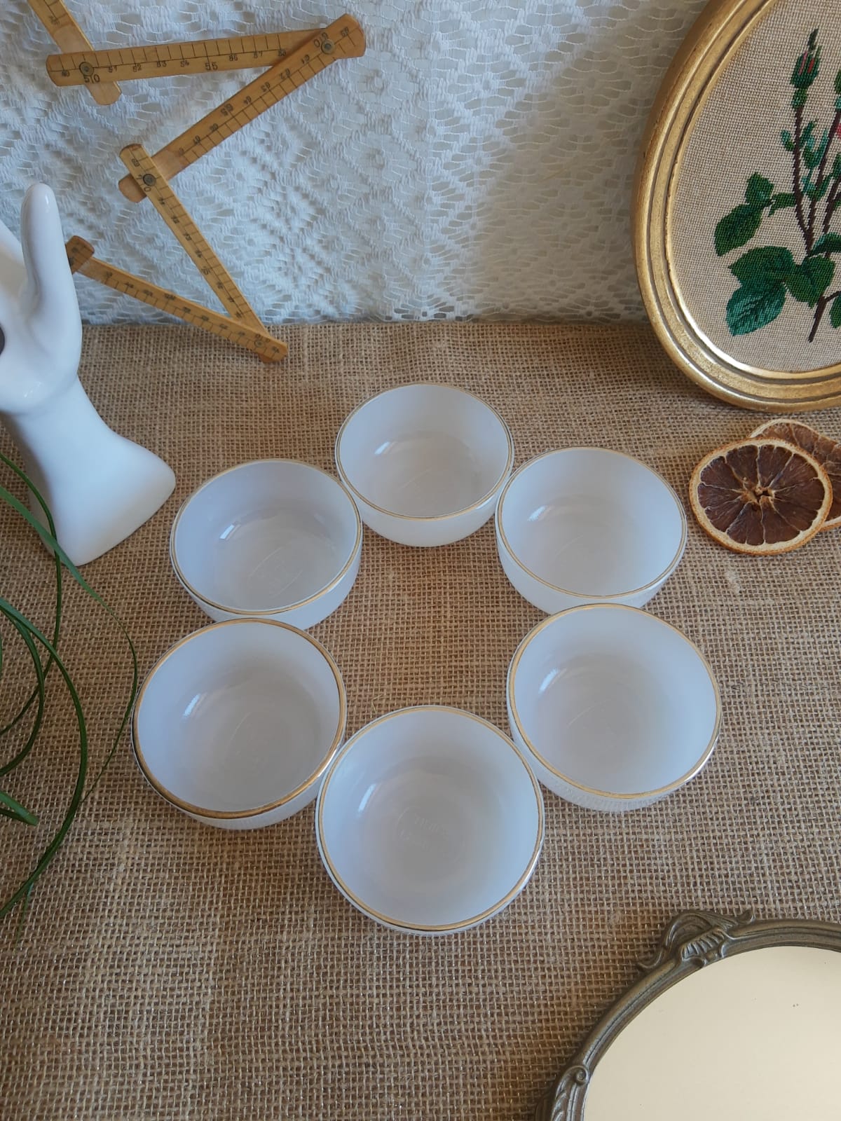 6 ramekins leach oil, vintage golden white