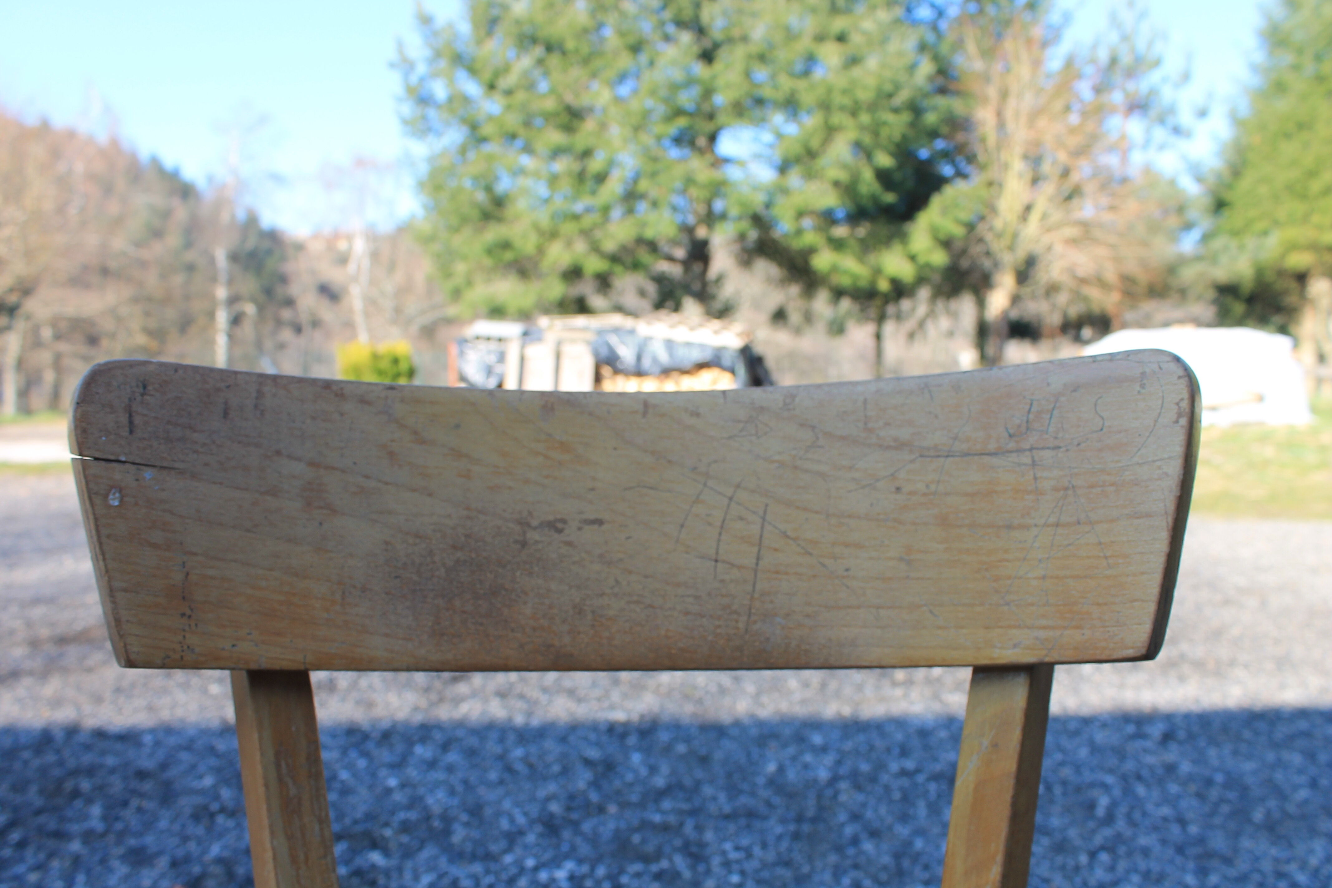 Set 10 community chairs