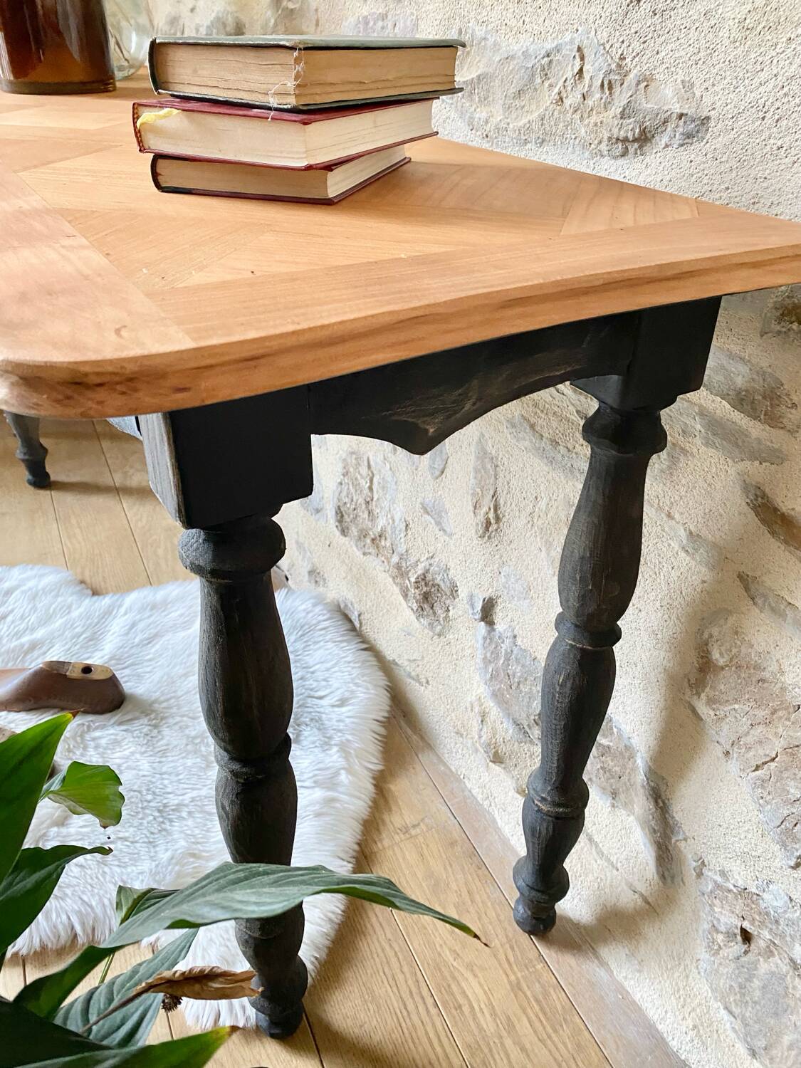 Vintage castle manor entrance furniture console