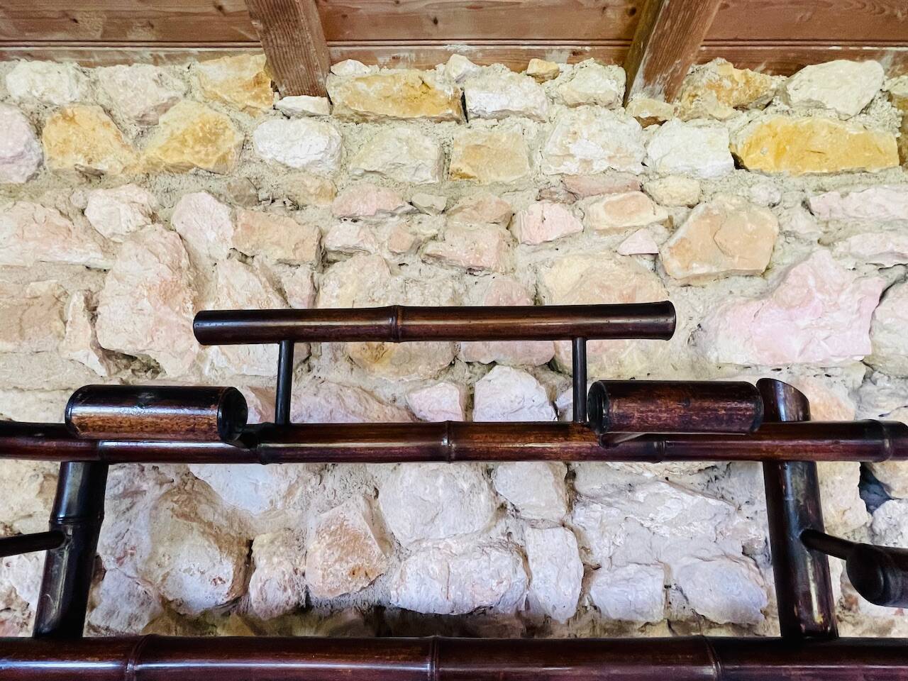 Vestiaire d’entree vintage en bambou avec miroir circa 1920’s