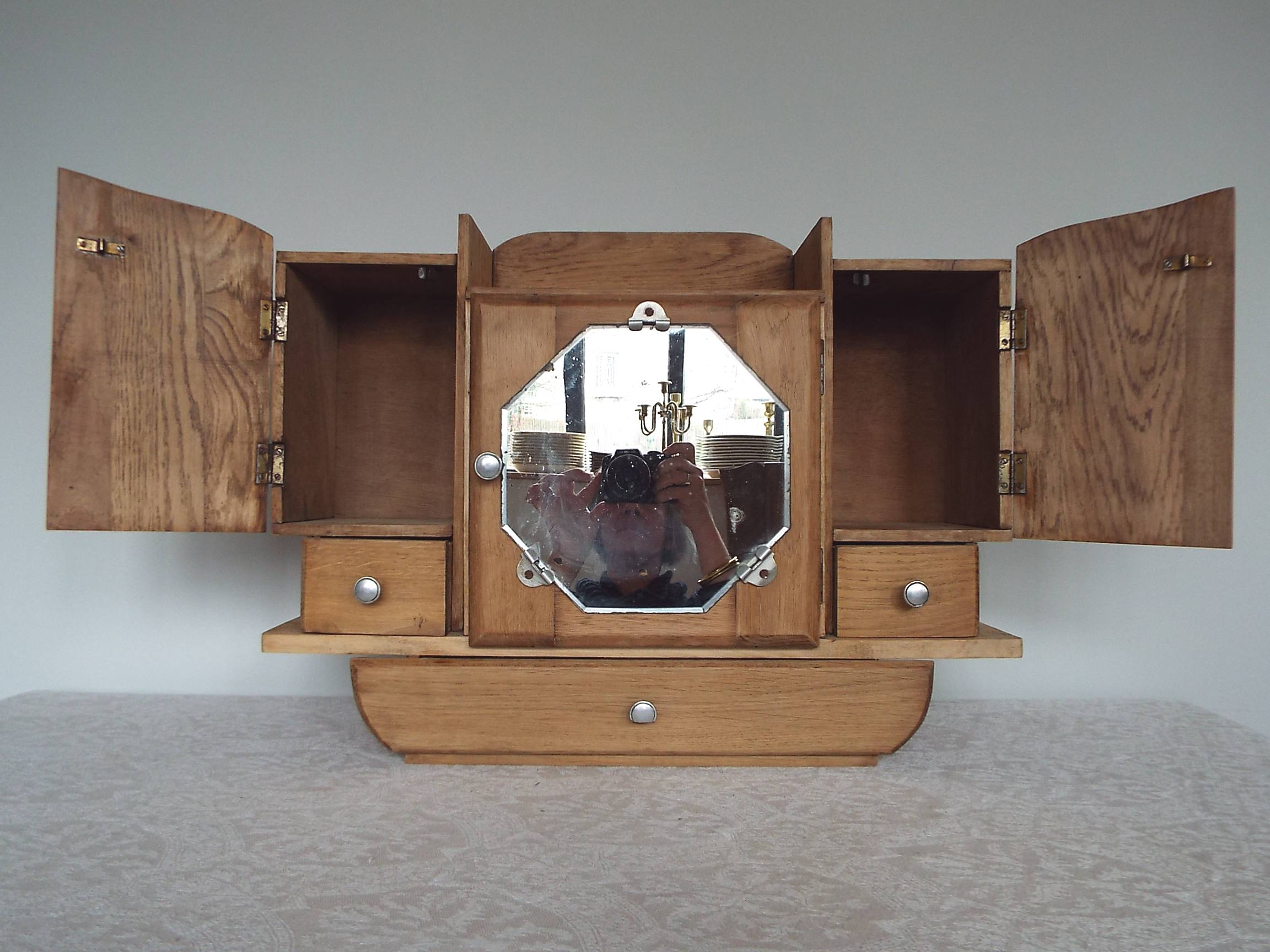 Medicine cabinet