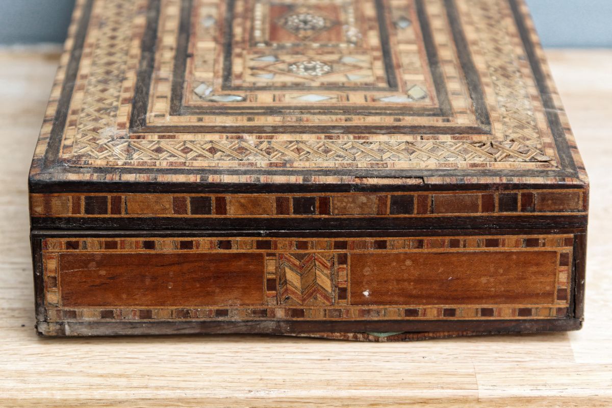 BOX XIXth in wood marquetry and mother-of-pearl