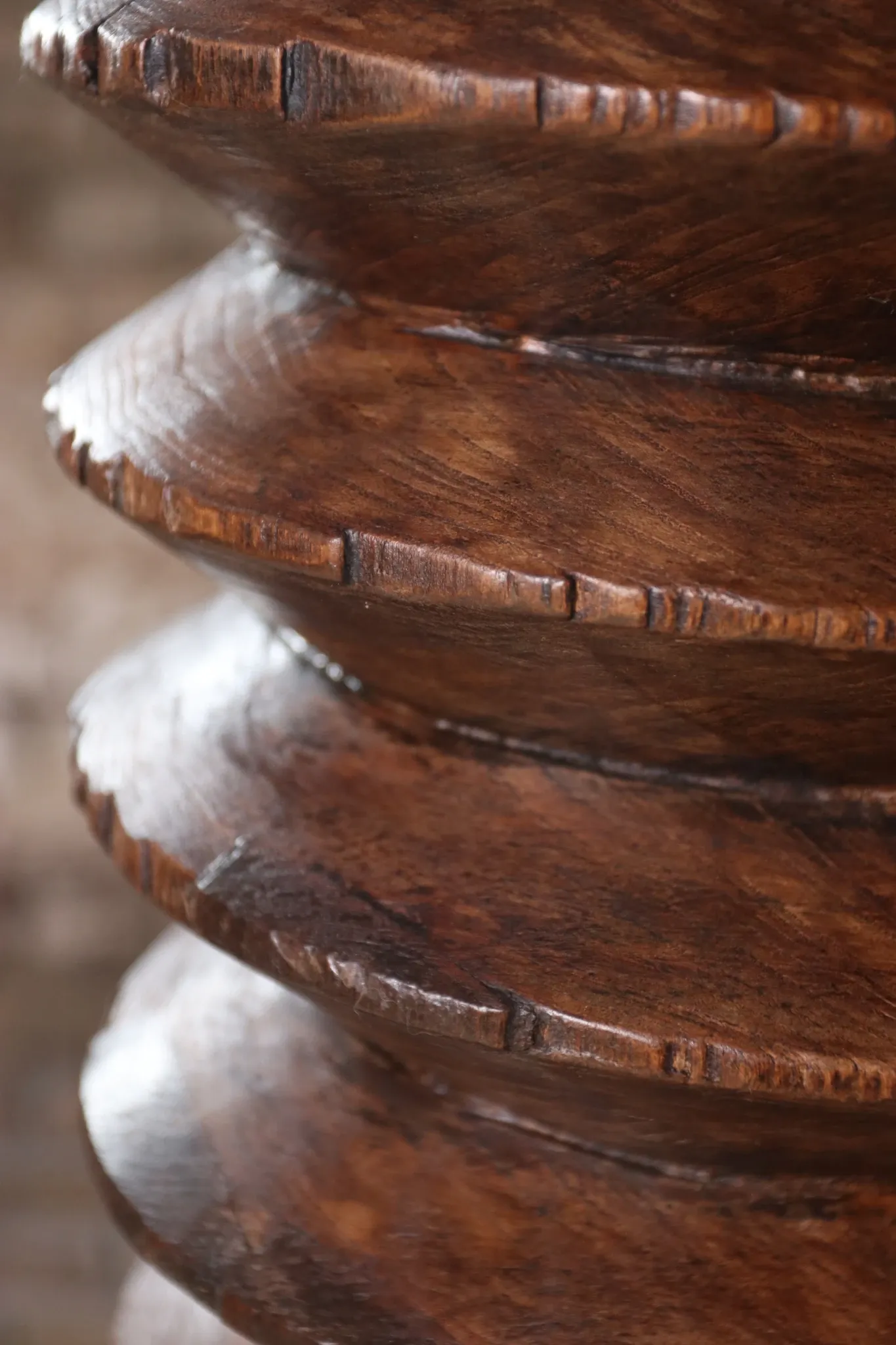 Monumental wooden wine press screw column, hand-carved, 18th c. – 170 cm