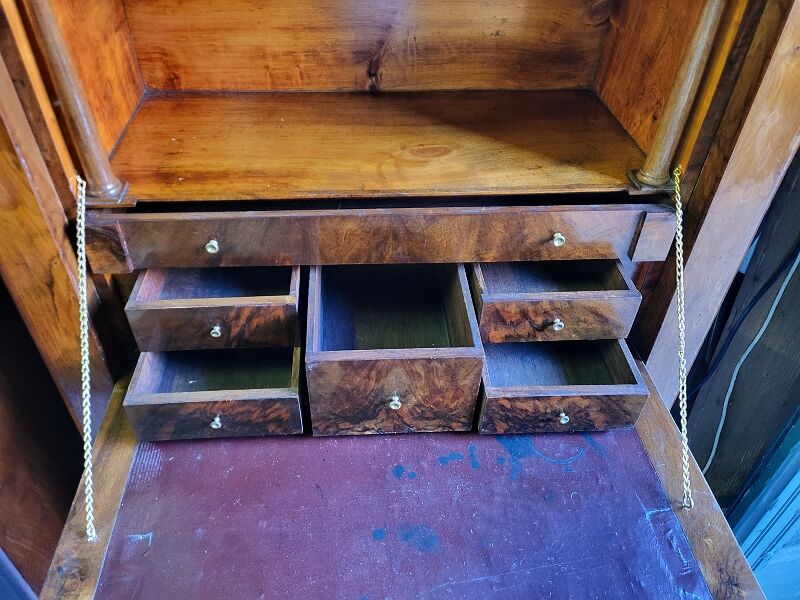 Secretary of the period walnut restoration of the XIXth century