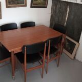Table set and 6 chairs