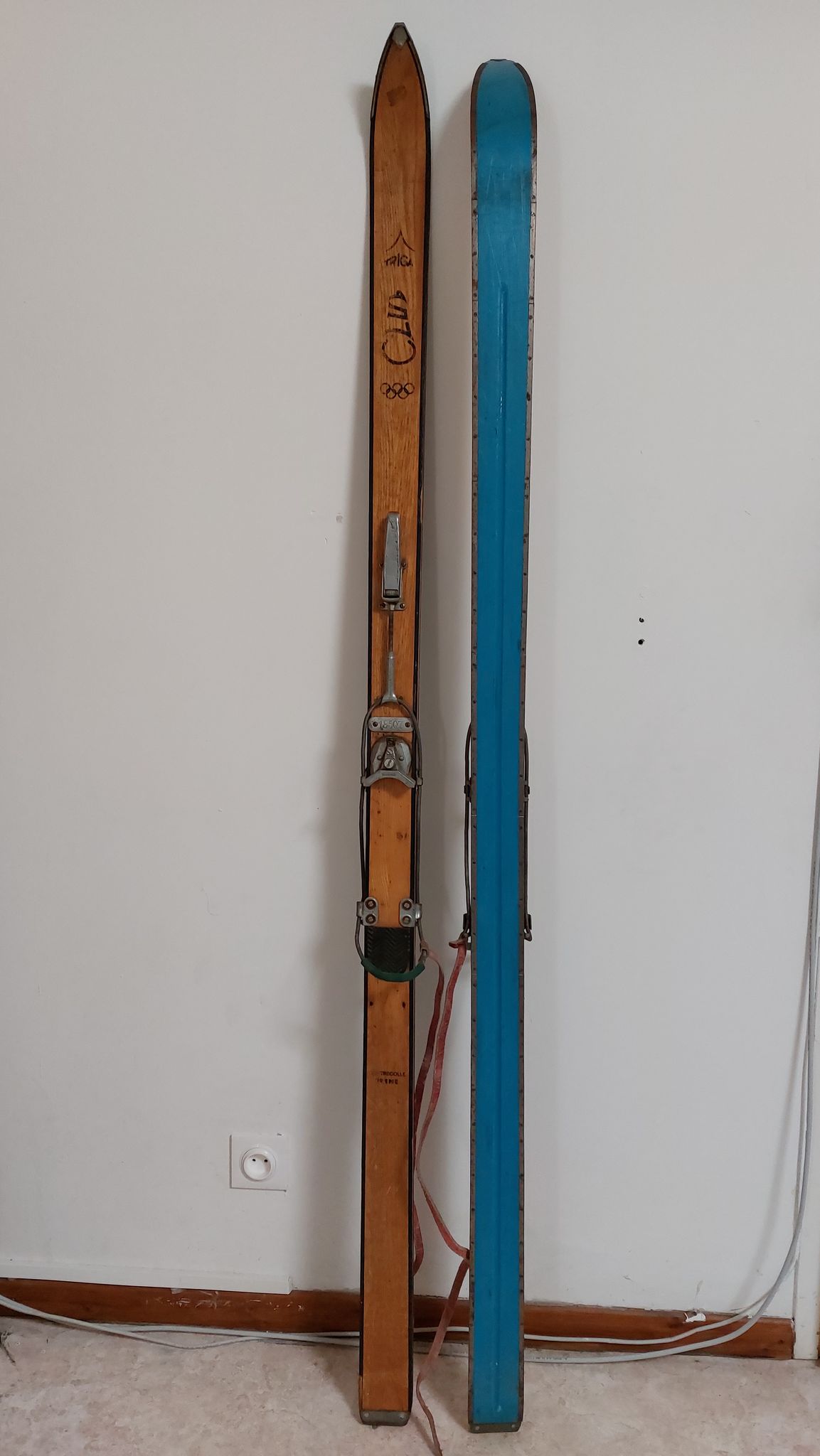 Old pair of vintage wooden skis Triga Club 185 cm