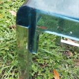 Table d’appoint vintage en plexiglas bleu et acier – Marc Berthier pour Prisunic