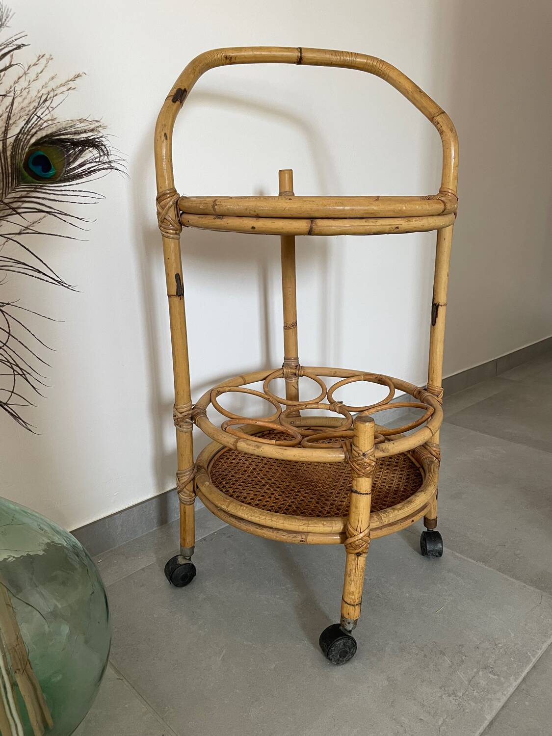 Rattan mini bar