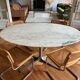 Table ovale en marbre vintage
