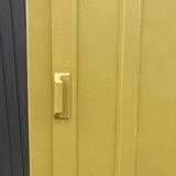 Simple yellow Parisian wardrobe