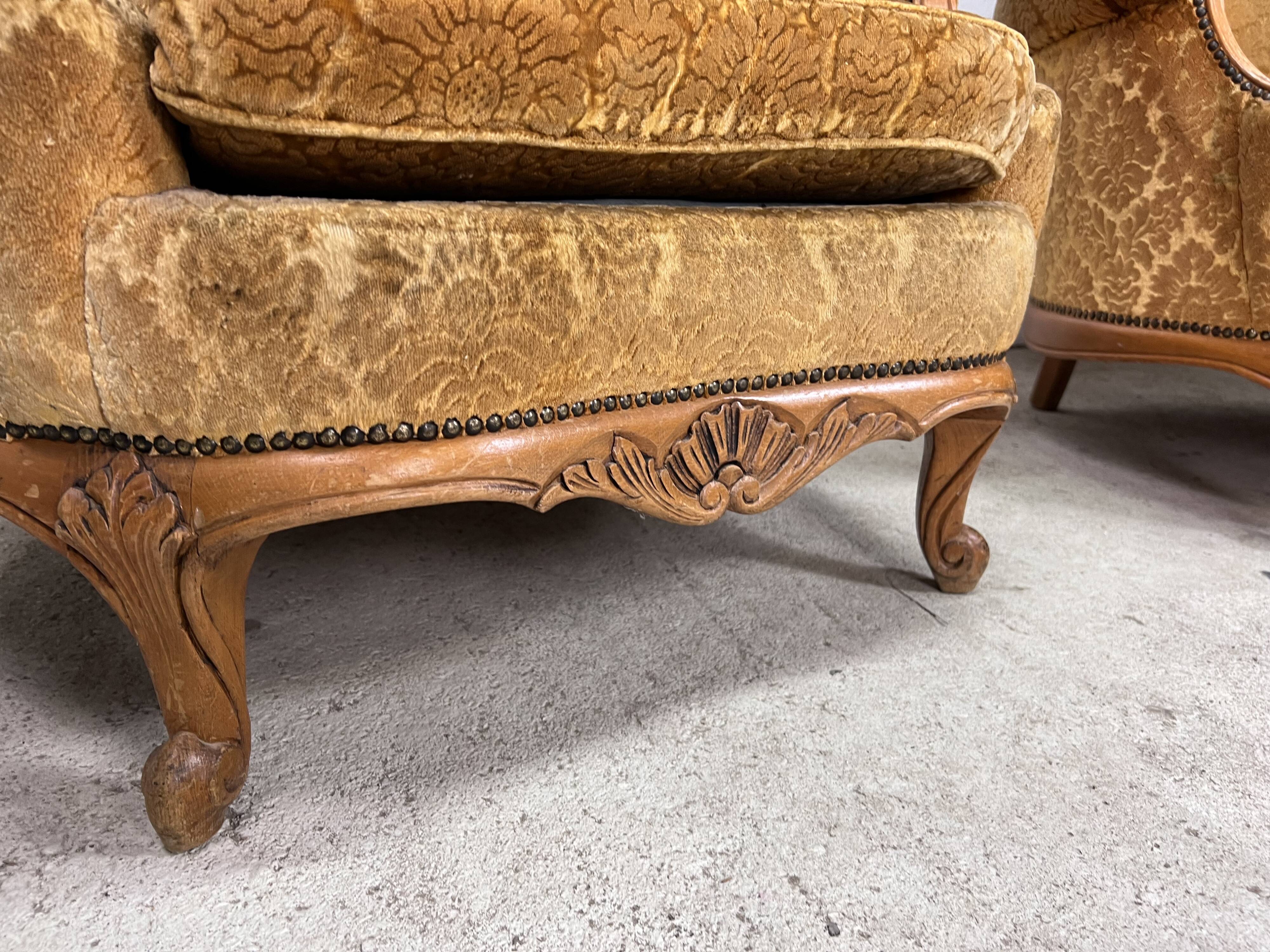Paire de fauteuils baroque