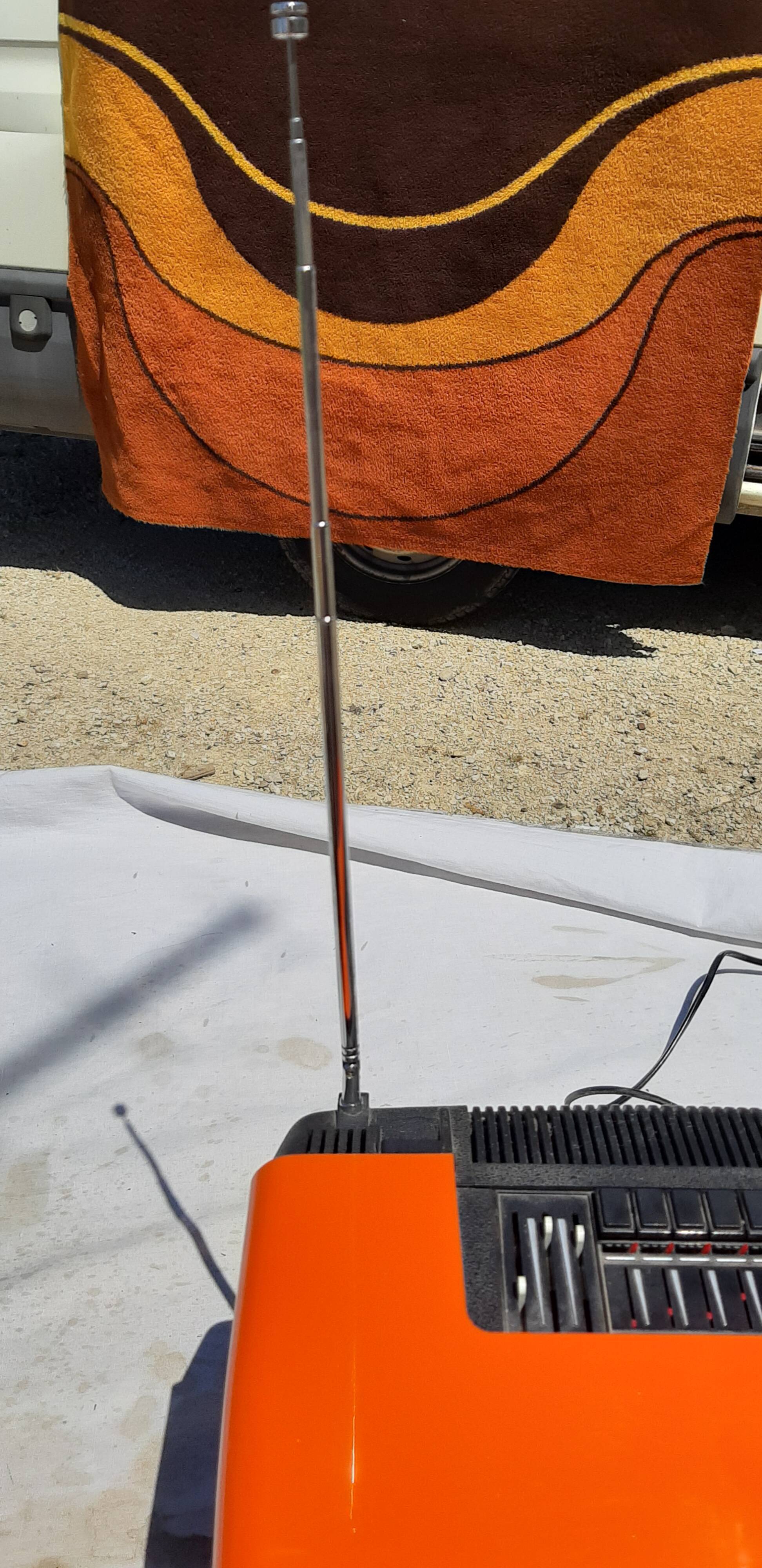 Vintage pathé marconi tv