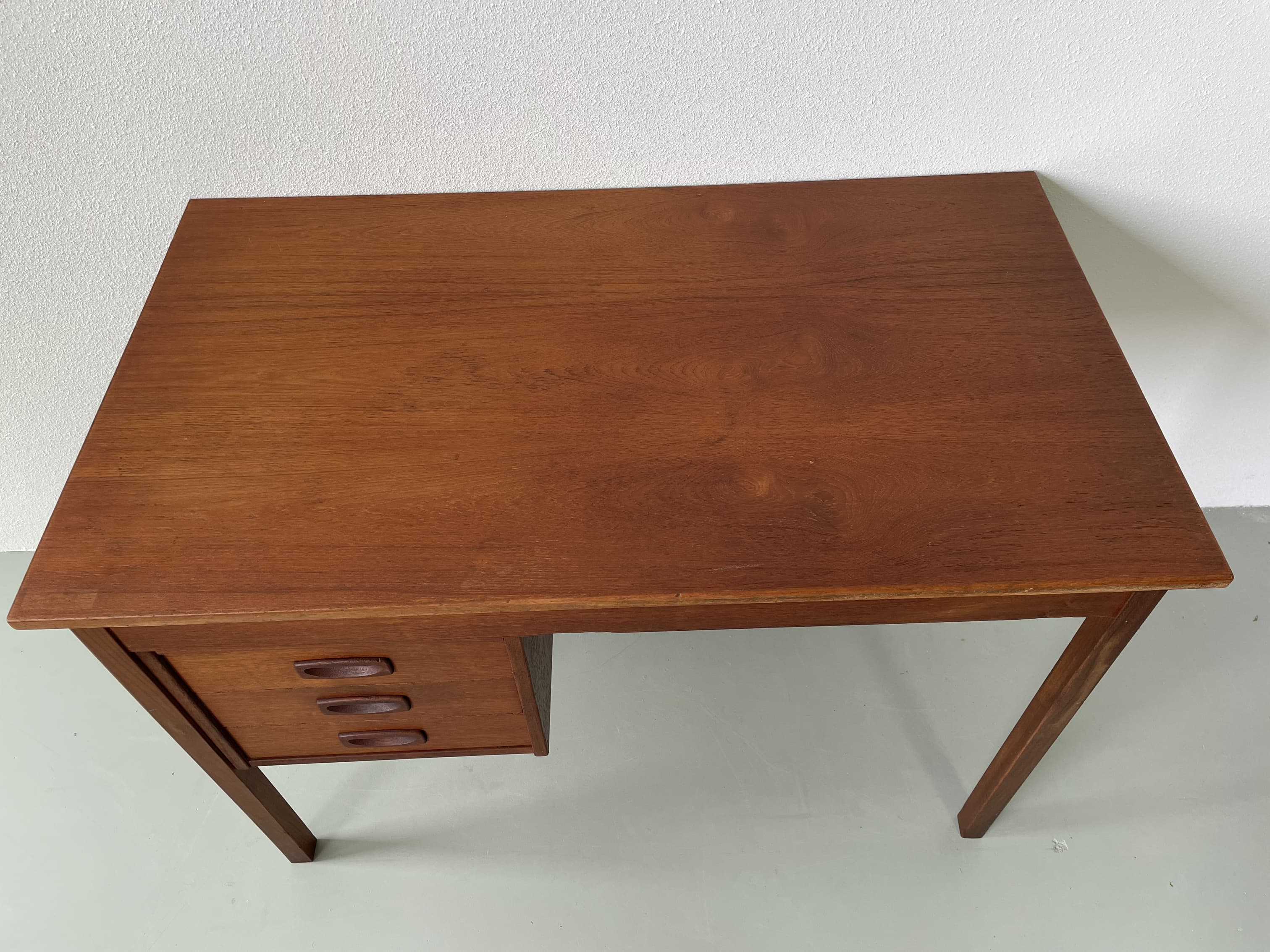 Small danish desk