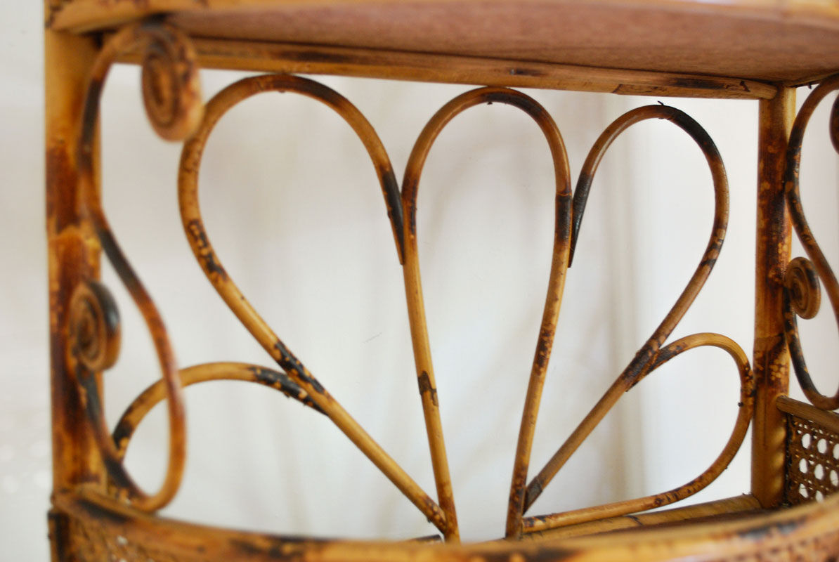 Shelf rattan and caning