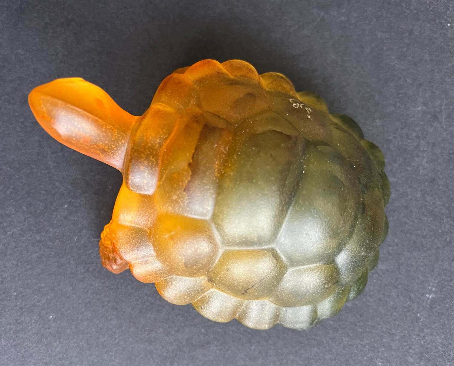 Zoomorphic glass paperweight