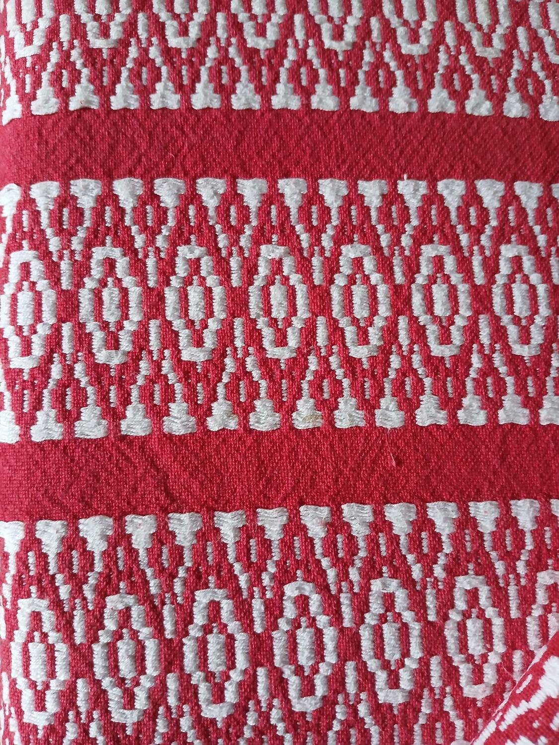 Tablecloth + 12 old napkins