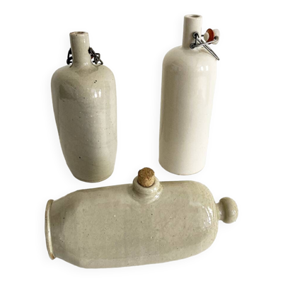 Trio de bouillottes en grès, trois modèles