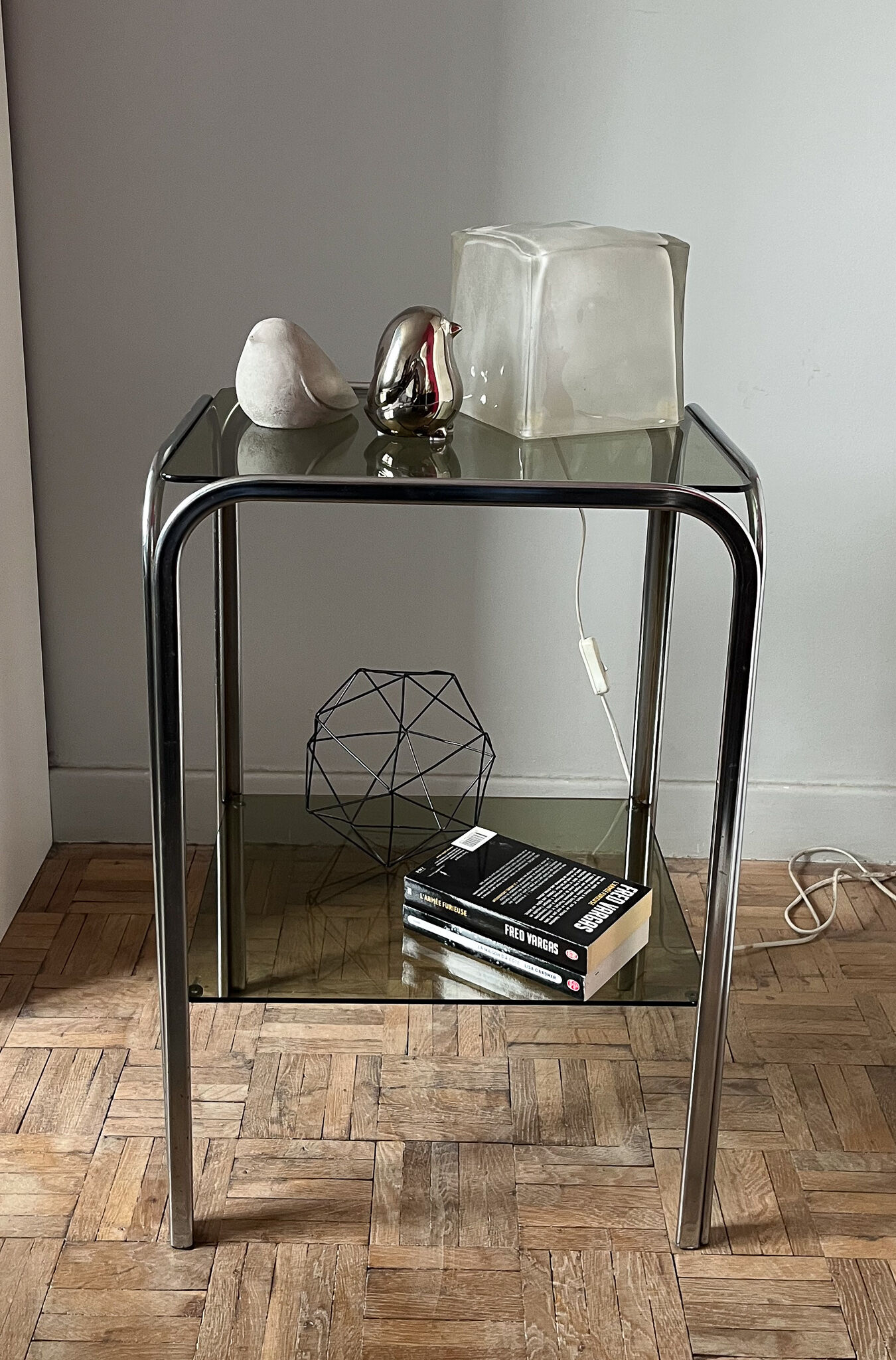 Service table with shelf