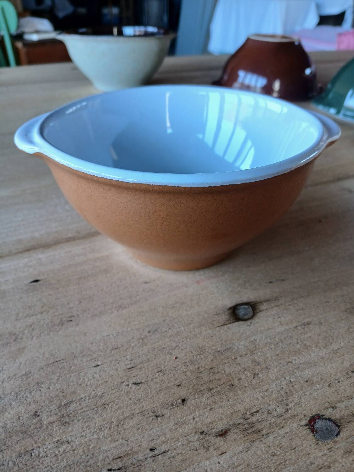 5 old Émile Henry bowls