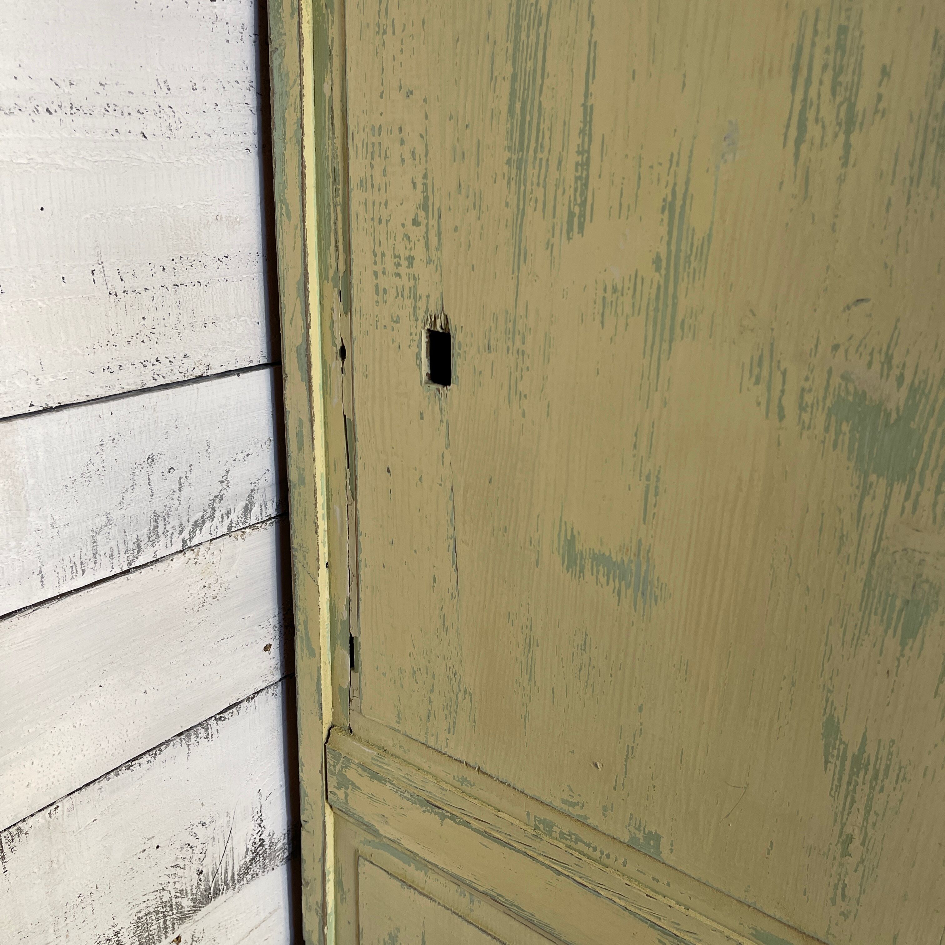 Wooden cloakroom 3 doors