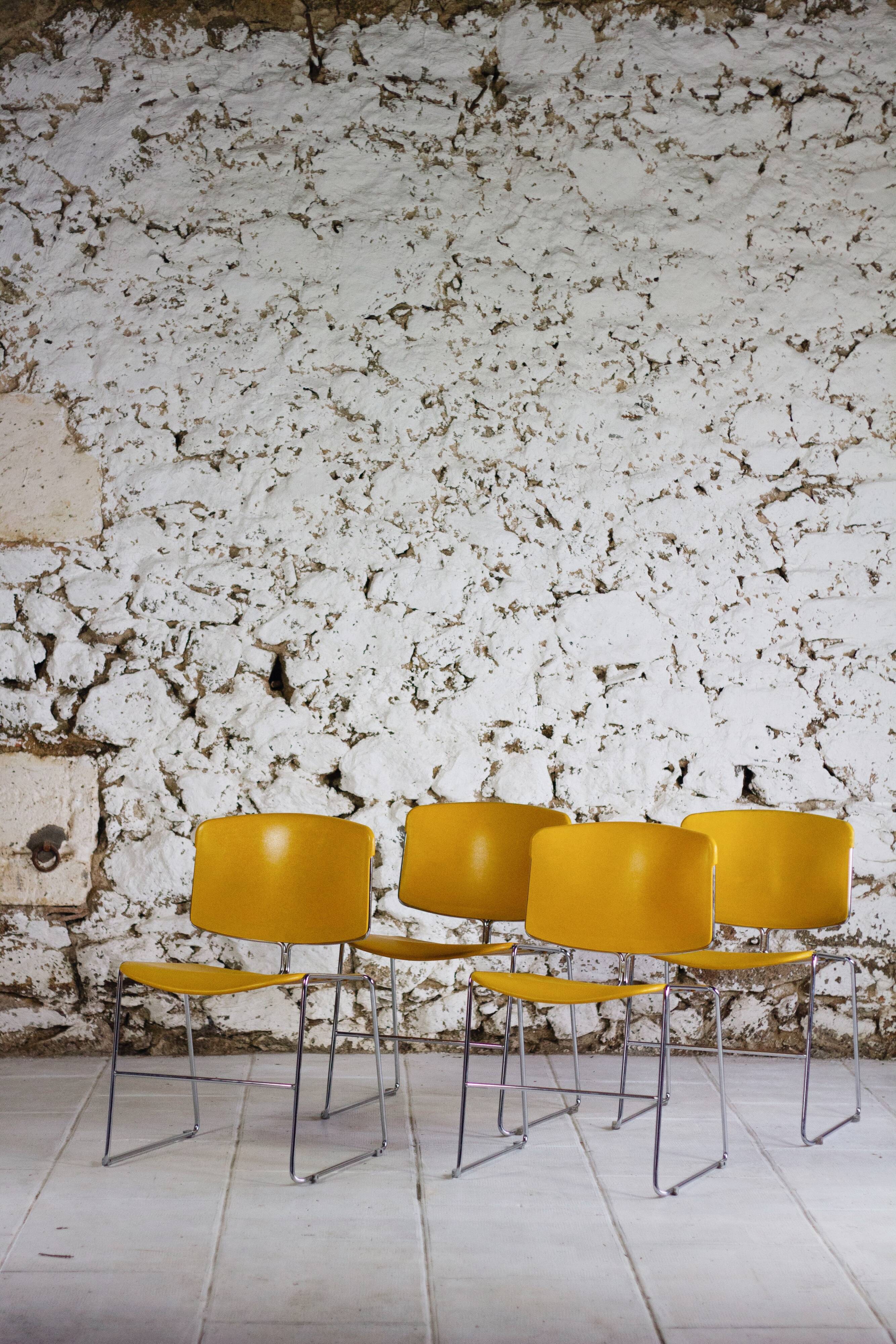 Chaise traineau jaune par Max Stacker pour Steelcase, 1970