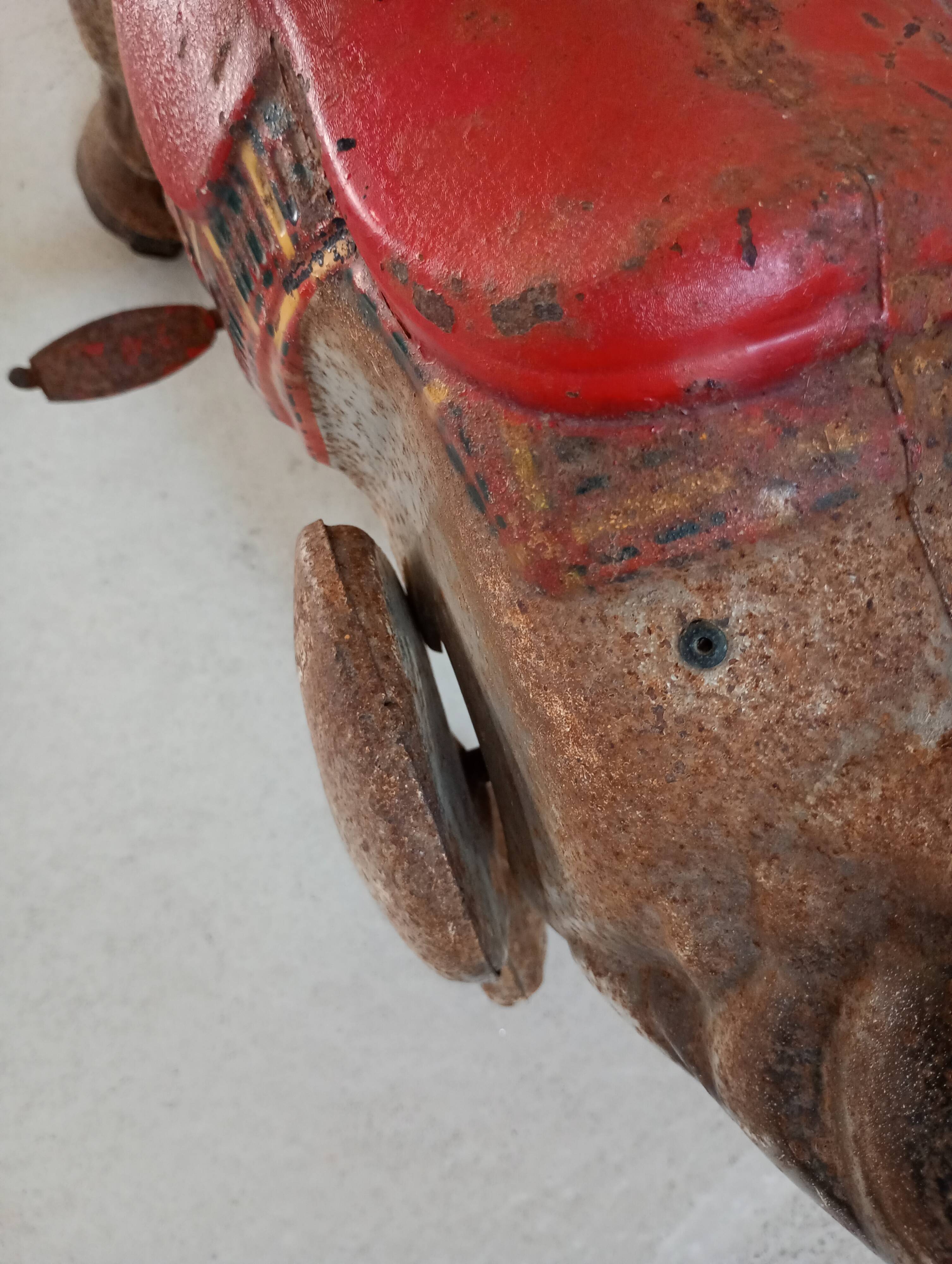 Mobo mechanical pedal horse from the 1940s