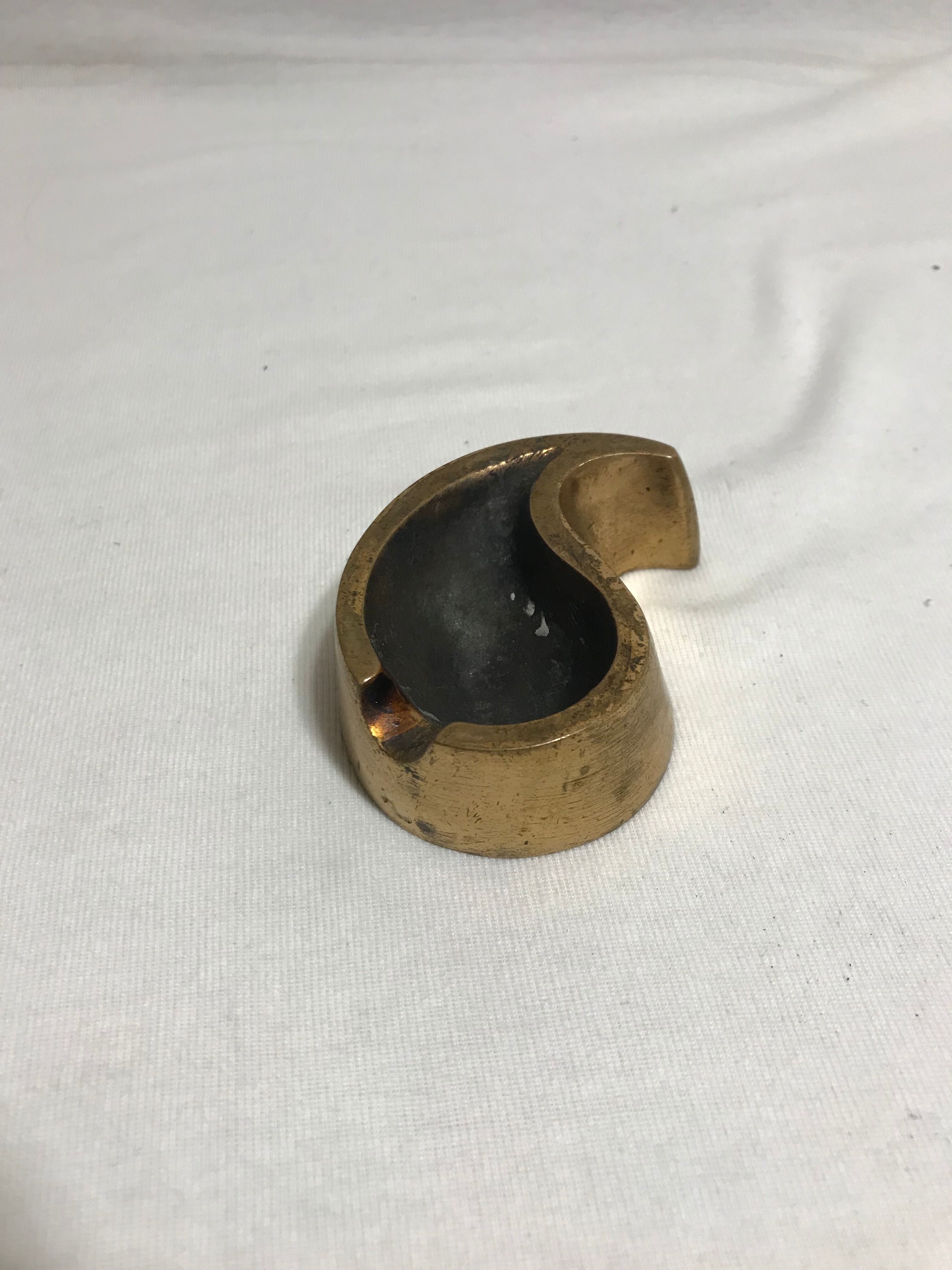 Ashtray old gilt bronze comma form vintage smoker object