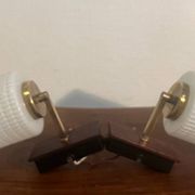 Paire applique murale laiton bois verre opalin année 60