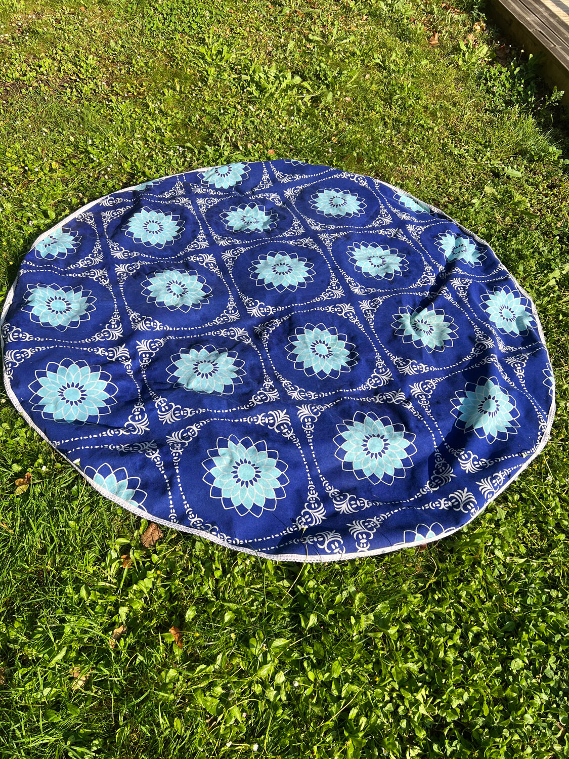 Vintage round tablecloth