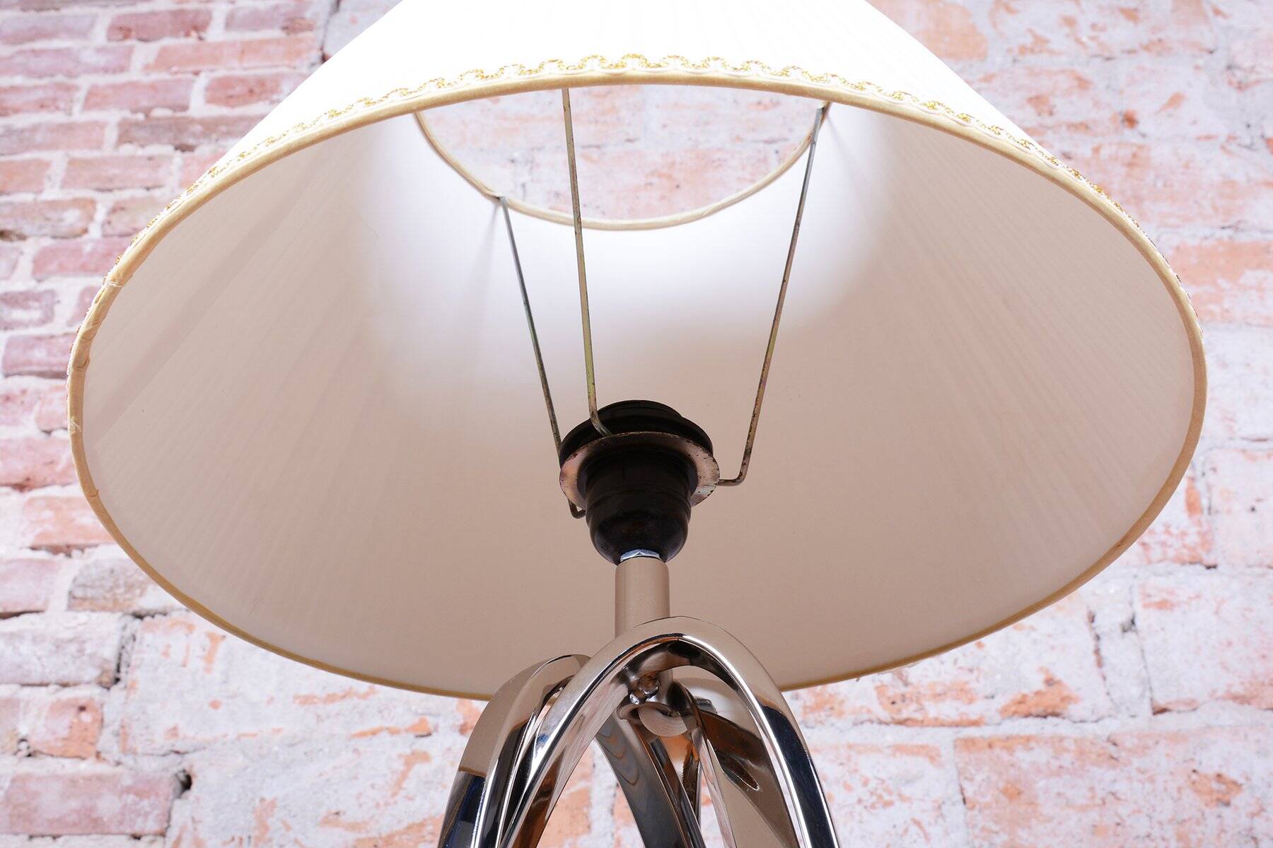 Art Deco Table Lamp in Chromed Metal by Mauro Ferretti, Italy, 1920s