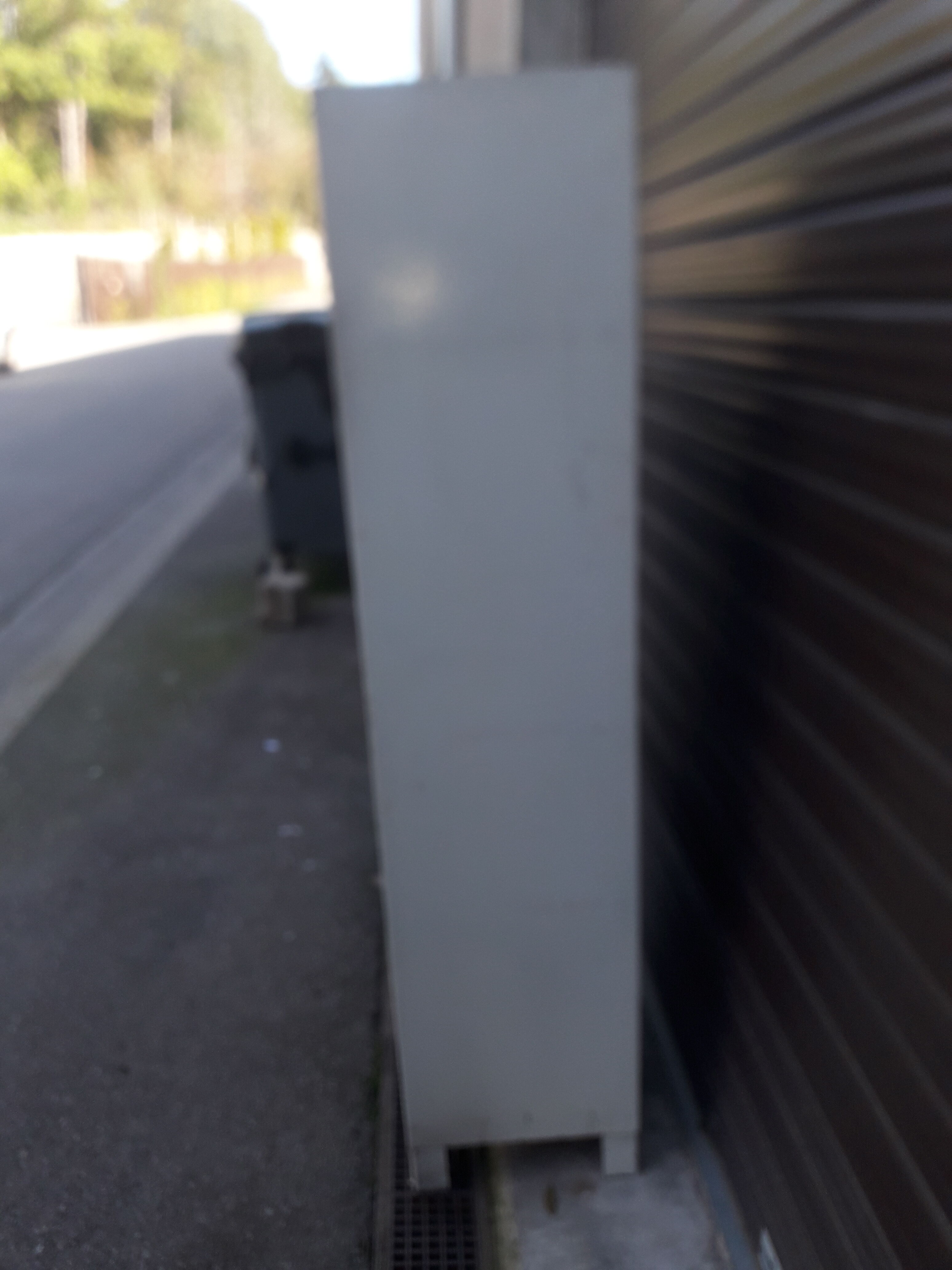 Armoire métallique d'atelier