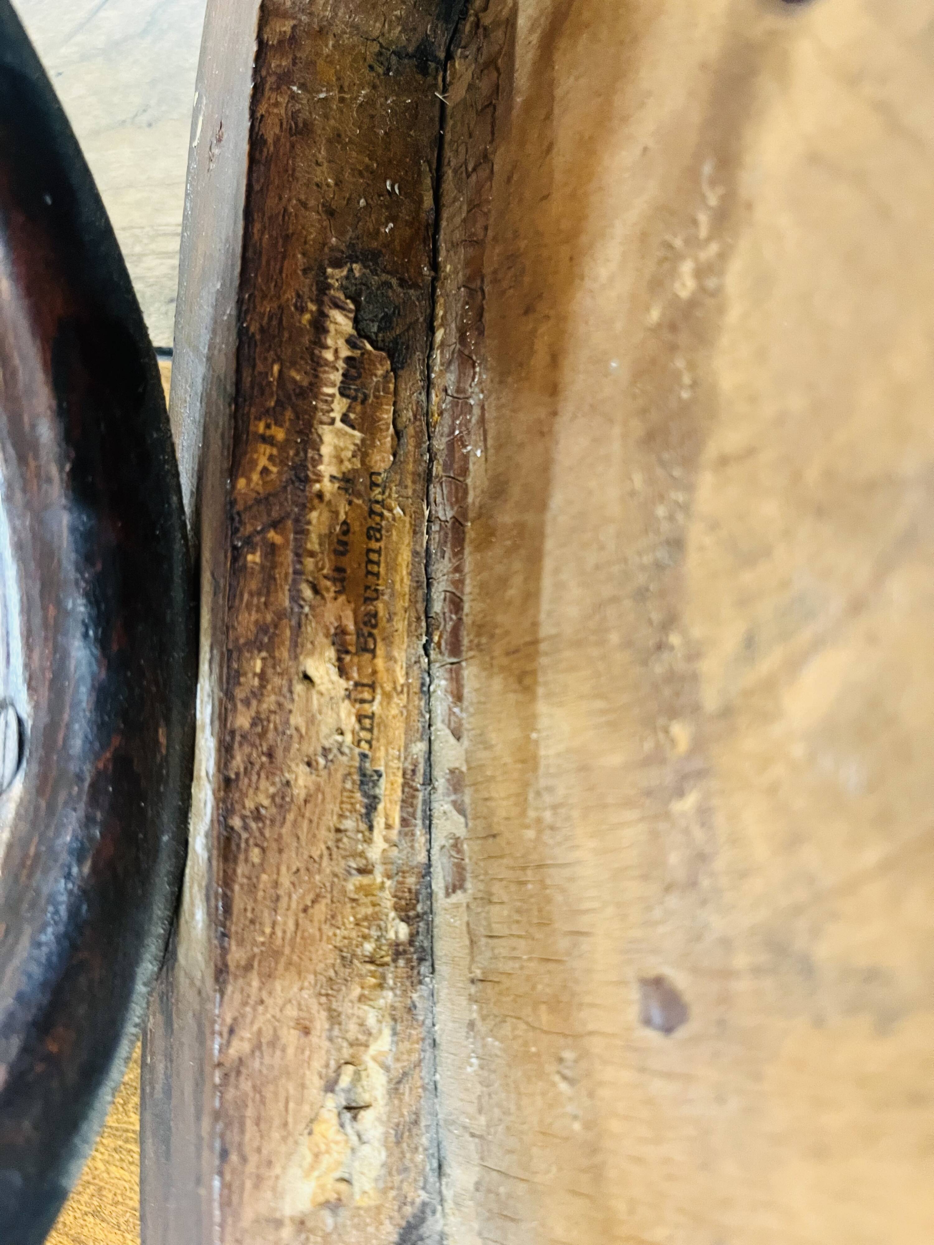 Chaise bistrot Baumann vintage en bois courbé et gaufré
