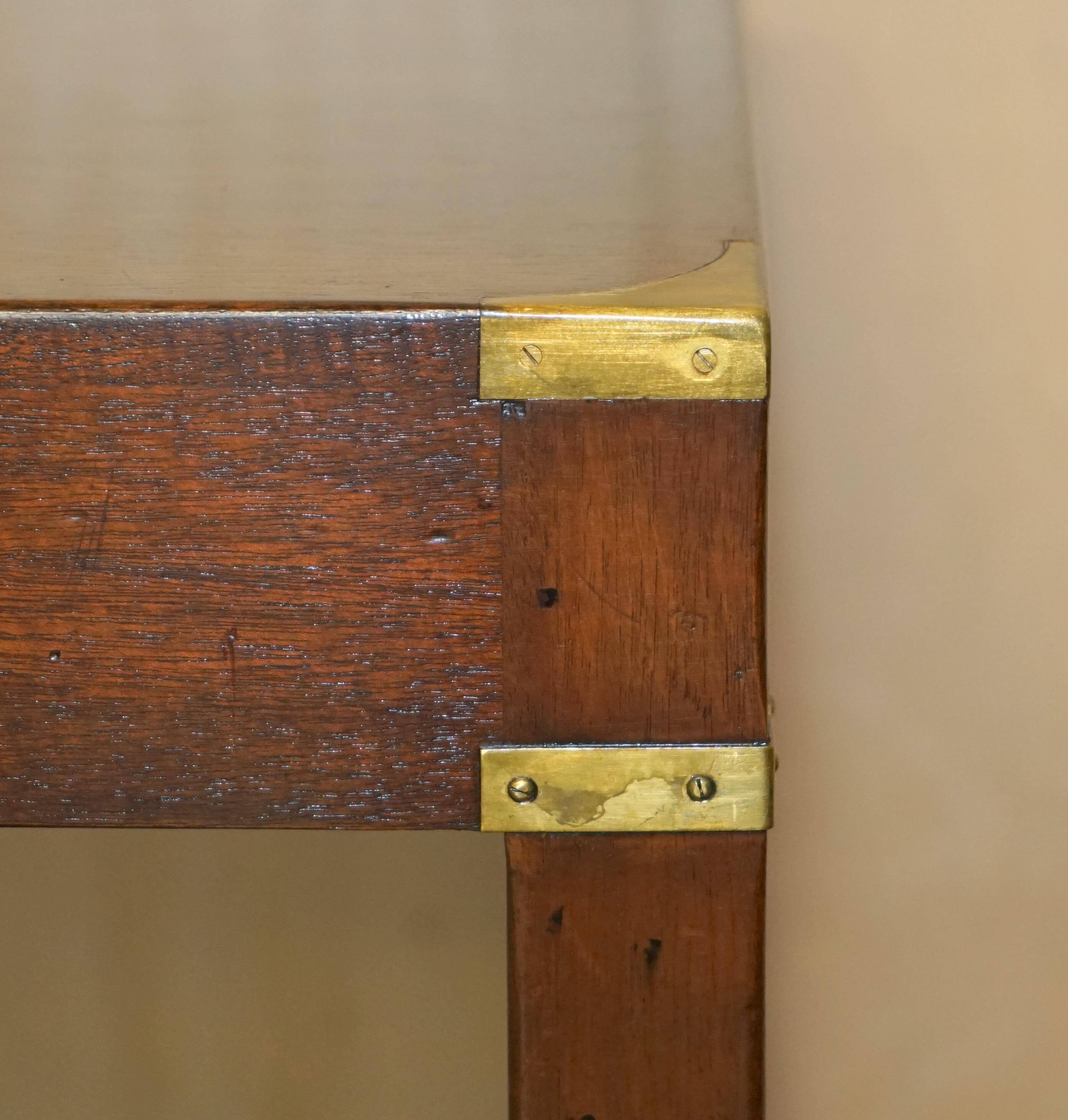 Bureau de campagne militaire Kennedy Harrods en bois dur