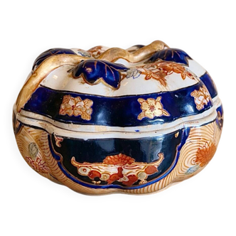 Imari porcelain bottle Arita late 19th century