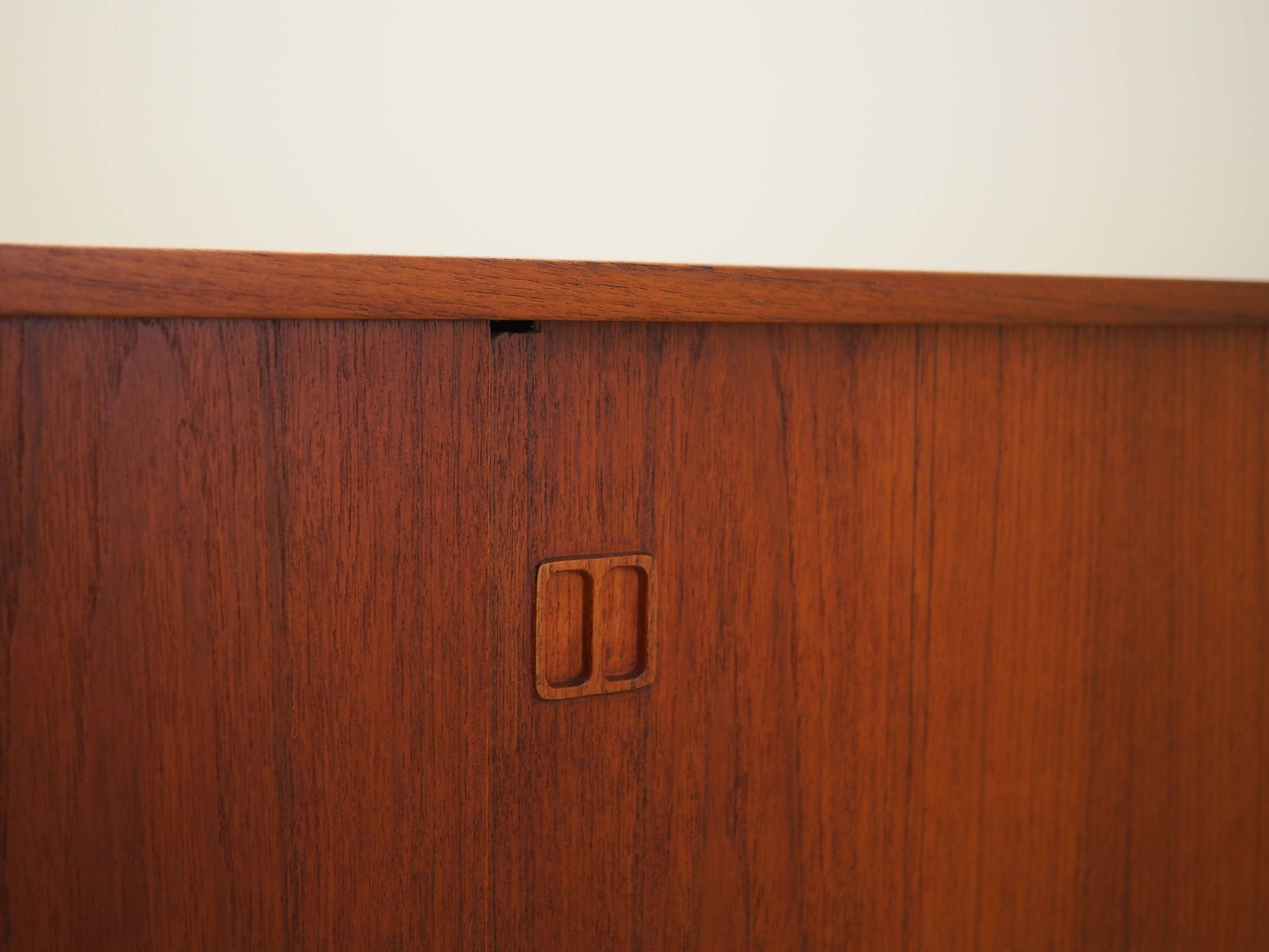 Buffet en teck, design danois, années 1970, production : Danemark