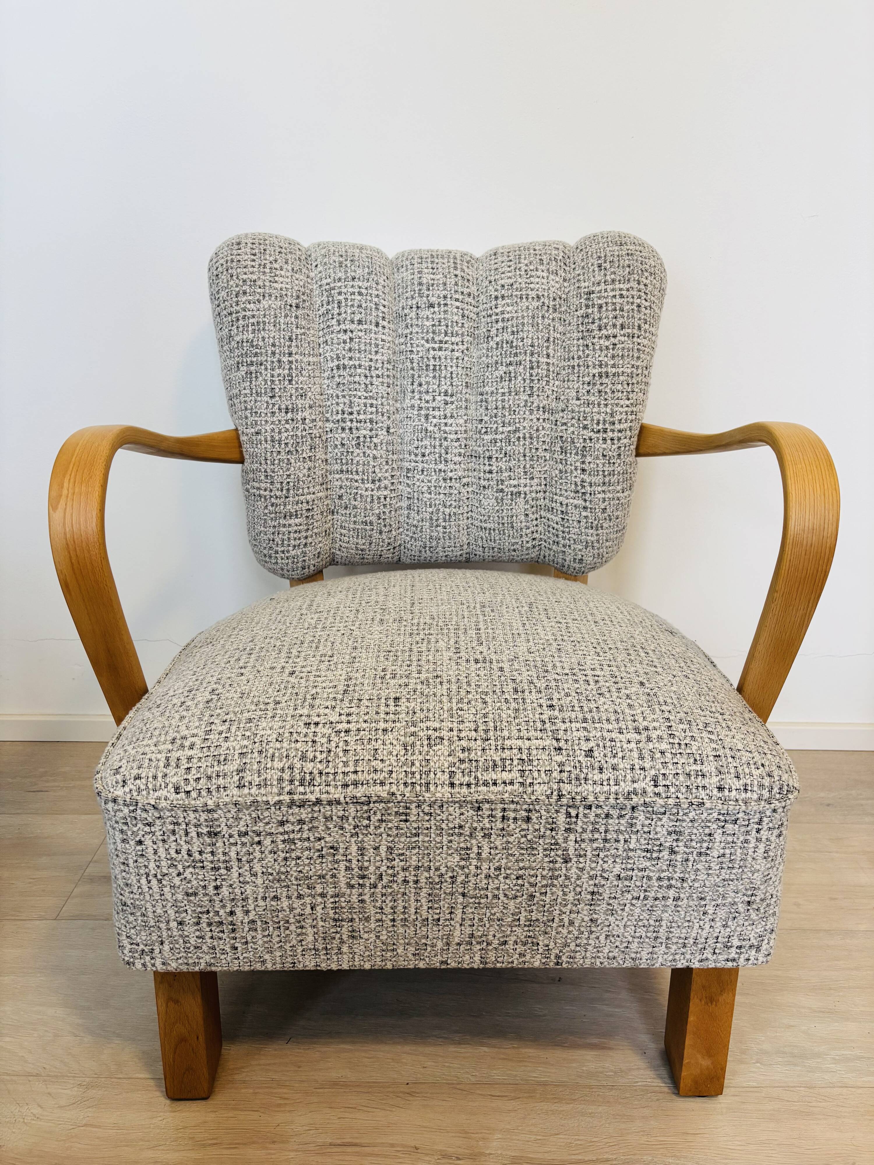 Fully Restored Vintage Lounge Arm Chair by Jindrich Halabala H-237, 1950’s