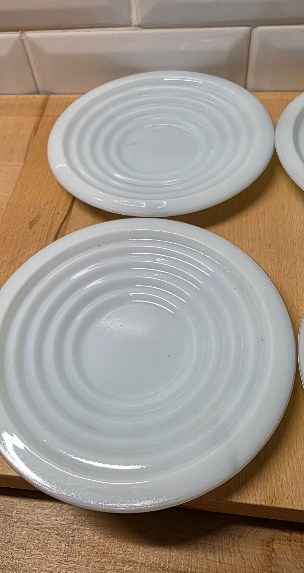 Coffee service in opaline in 1950s Art Deco style.