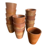13 tasses à café en grès