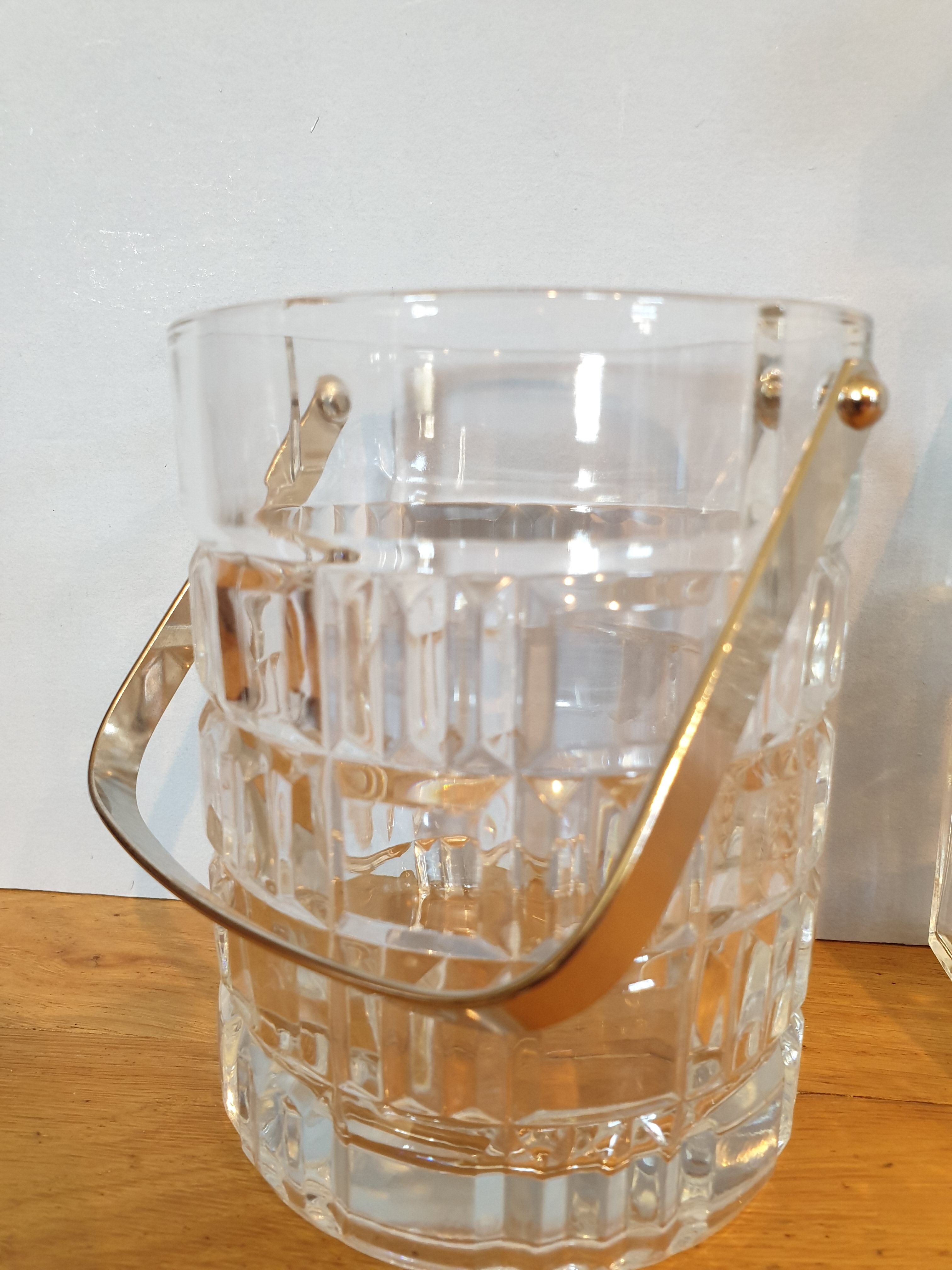Whisky carafe set and ice bucket